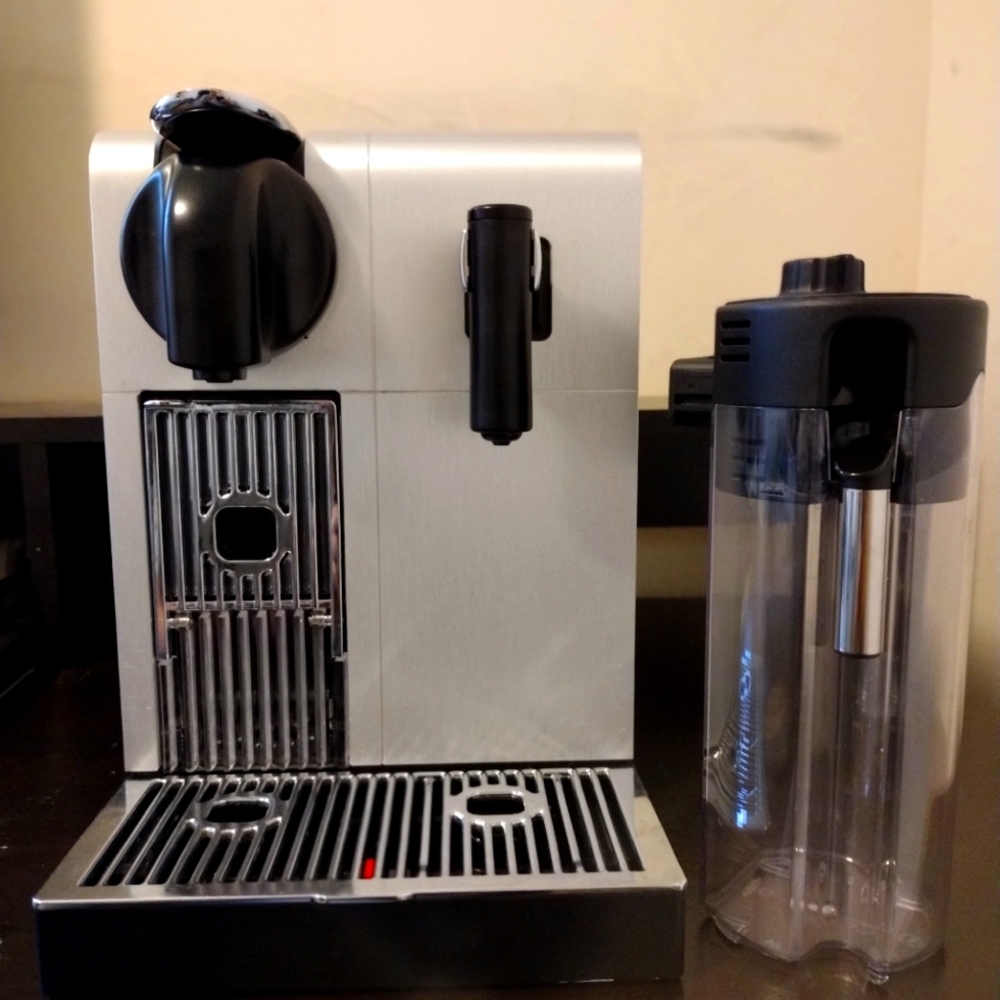 Nespresso Lattissima Pro